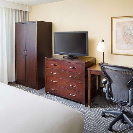 Doubletree By Hilton Los Angeles/Комърс Екстериор снимка