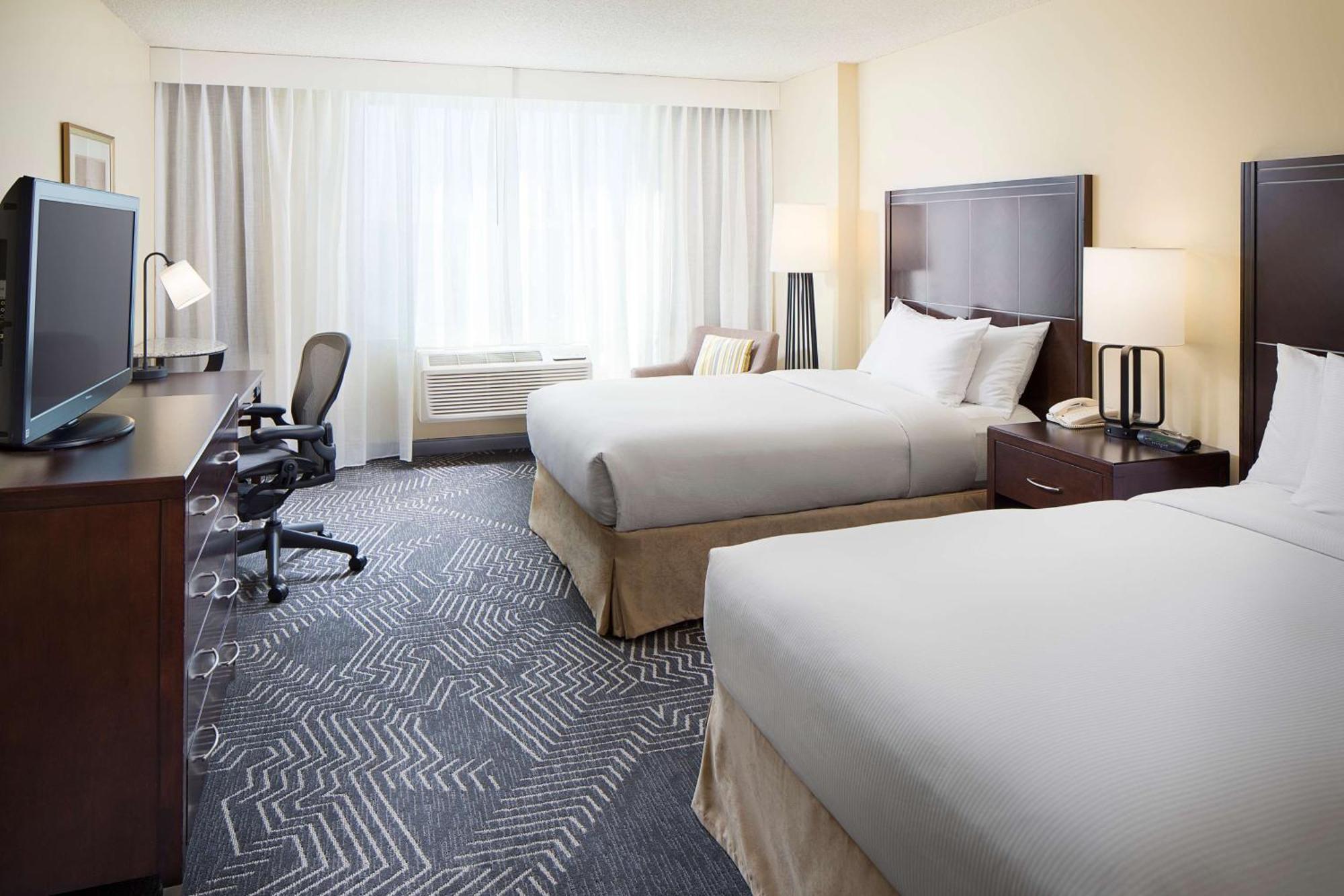 Doubletree By Hilton Los Angeles/Комърс Екстериор снимка
